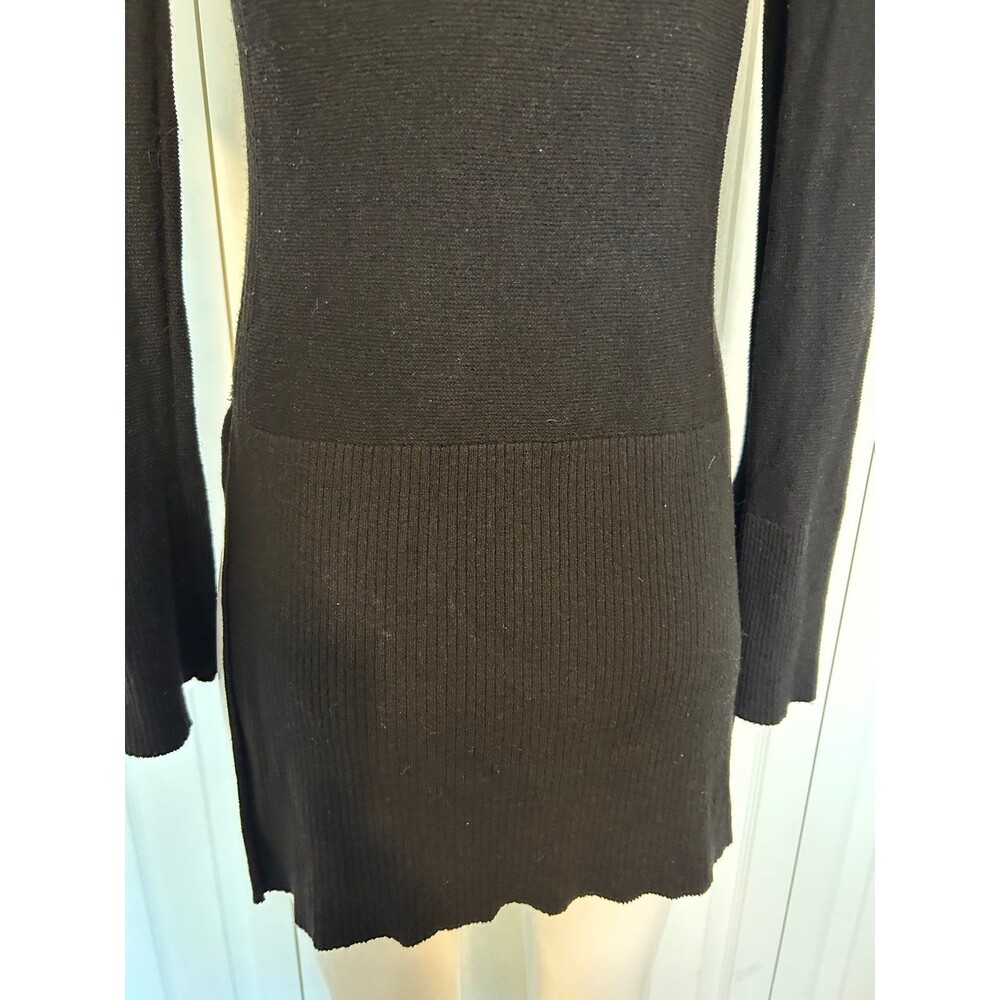 Free People Black V-Neck Sweater - Picture 6 of 10